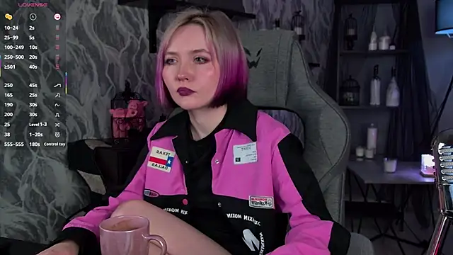 ReiYosimoto online show from 18, 4, 2026