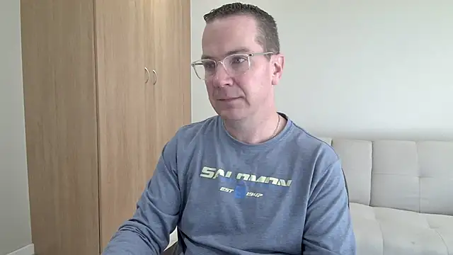 Snapshot of BrettJ81 chatting on 7, 6, 2026 BrettJ81 online show from 7, 6, 2026