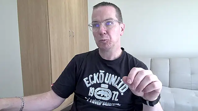 Snapshot of BrettJ81 chatting on 30, 5, 2026 BrettJ81 online show from 30, 5, 2026