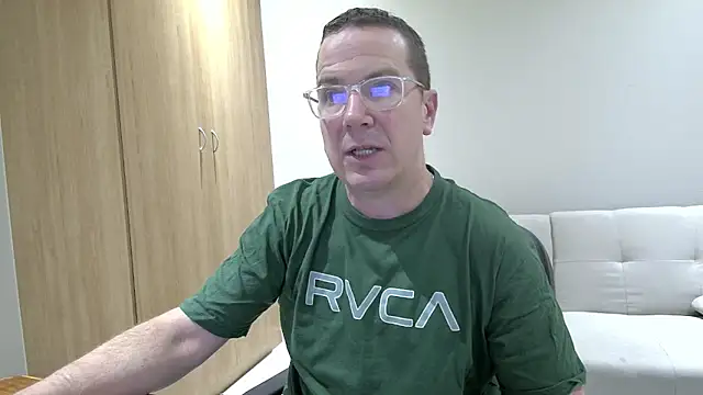 BrettJ81 online show from 7, 4, 2026