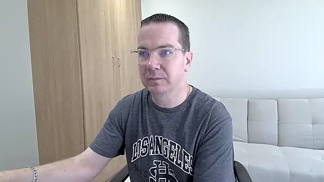 BrettJ81 online show from 21, 9, 2025