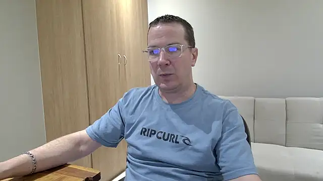 BrettJ81 online show from 27, 10, 2025