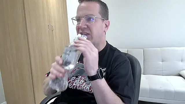 BrettJ81 online show from 28, 11, 2025