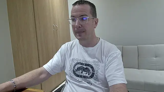 BrettJ81 online show from 23, 3, 2026