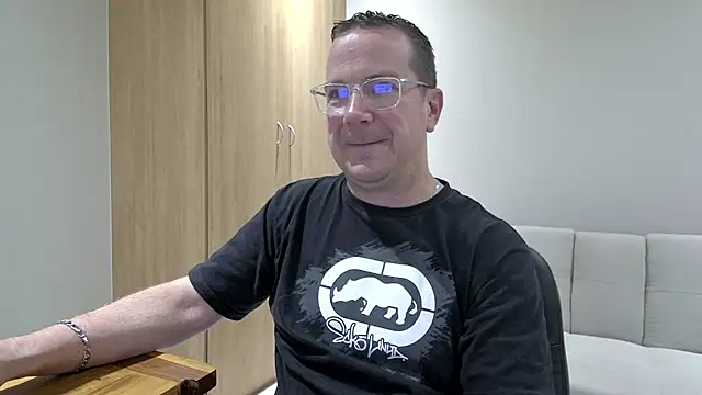 BrettJ81 online show from 24, 11, 2025