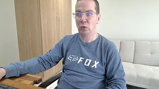 Snapshot of BrettJ81 chatting on 5, 6, 2026 BrettJ81 online show from 5, 6, 2026