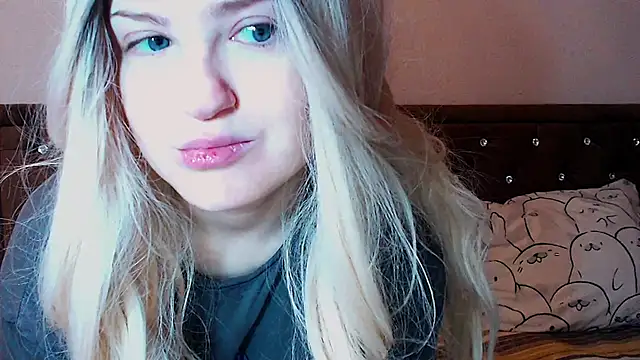 Snapshot of Sara4uu chatting on 29, 11, 2025 Sara4uu online show from 29, 11, 2025