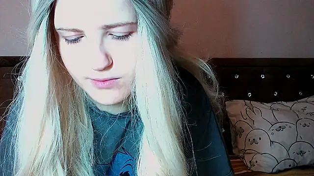 Snapshot of Sara4uu chatting on 27, 9, 2025 Sara4uu online show from 27, 9, 2025