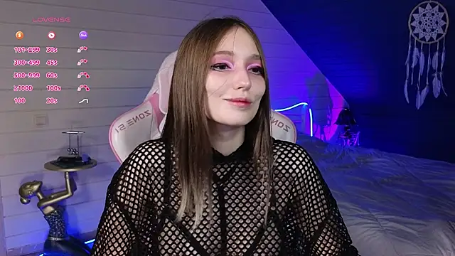 Snapshot of Evie_Ro chatting on 26, 7, 2026 Evie Ro online show from 26, 7, 2026
