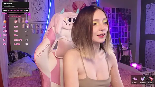 Evie Ro online show from 25, 11, 2025