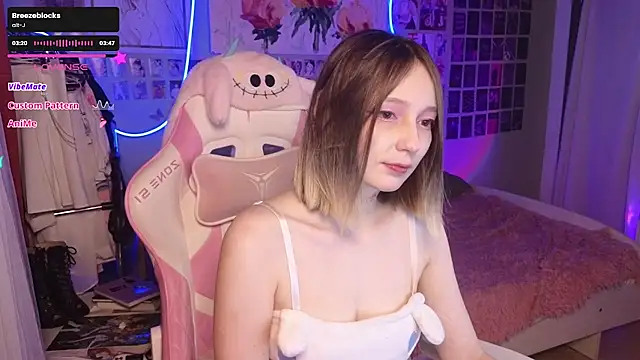 Evie Ro online show from 12, 10, 2025