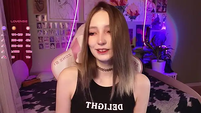 Evie Ro online show from 27, 4, 2026