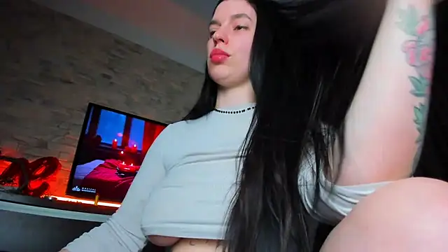 Snapshot of Laya_Moon chatting on 27, 2, 2025 Laya Moon online show from 27, 2, 2025