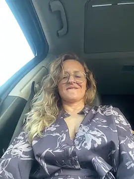 mommy nadin online show from 24, 2, 2026