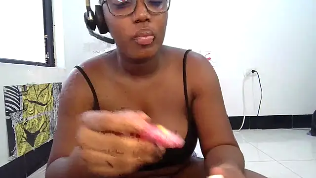Snapshot of Ashaichious chatting on 10, 9, 2025 Ashaichious online show from 10, 9, 2025