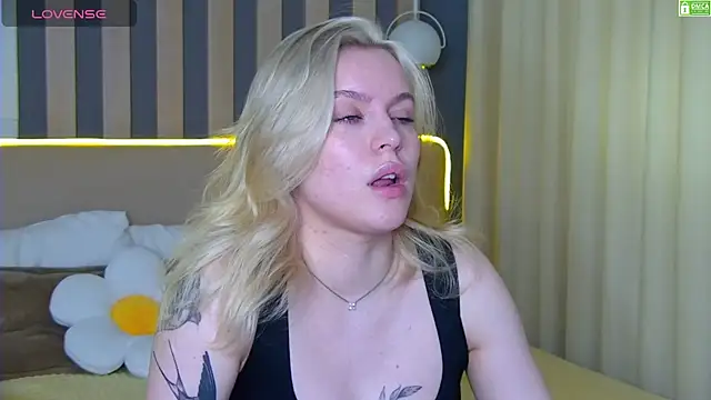 Snapshot of AmaliaBell chatting on 3, 7, 2026 AmaliaBell online show from 3, 7, 2026