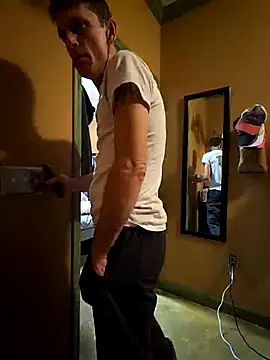 leahcimnikral online show from 22, 12, 2025