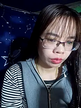   Mai-love19   online show from 10, 3, 2025
