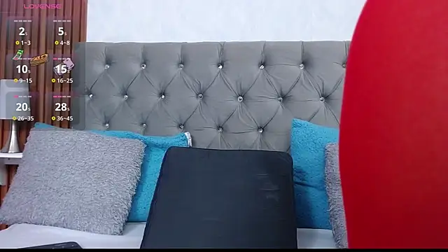 Snapshot of gisellsaenz chatting on 30, 10, 2025 gisellsaenz online show from 30, 10, 2025