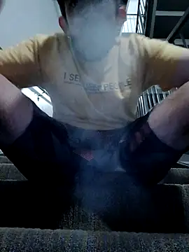 Snapshot of afTerparTycloudz chatting on 15, 10, 2025 afTerparTycloudz online show from 15, 10, 2025