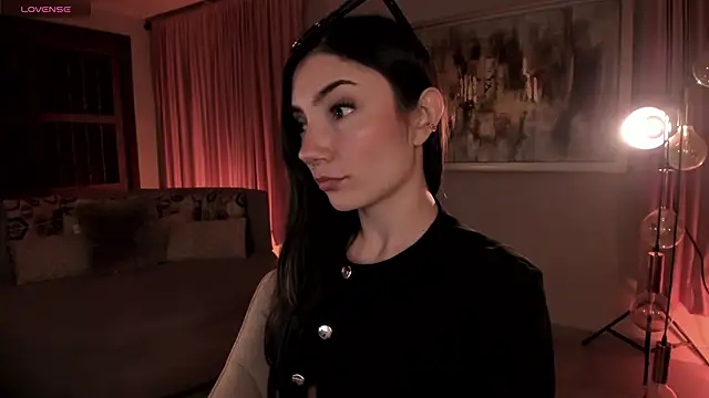 AmyArmstrong online show from 21, 2, 2025