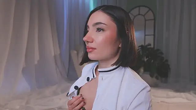 AmyArmstrong online show from 27, 3, 2026