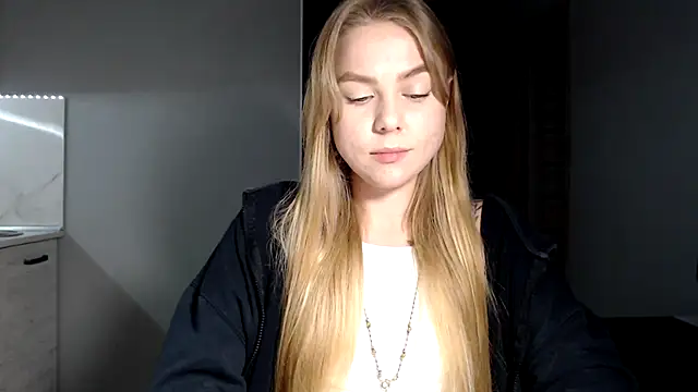 Snapshot of Sunbeam_ chatting on 13, 11, 2025 Sunbeam online show from 13, 11, 2025