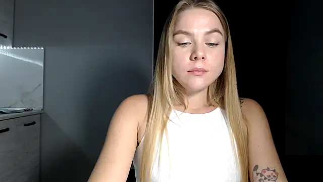 Snapshot of Sunbeam_ chatting on 12, 10, 2025 Sunbeam online show from 12, 10, 2025