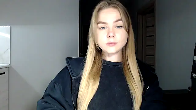 Snapshot of Sunbeam_ chatting on 16, 11, 2025 Sunbeam online show from 16, 11, 2025