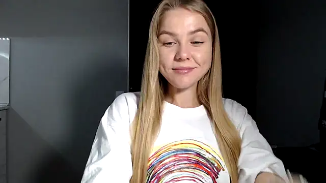 Snapshot of Sunbeam_ chatting on 15, 10, 2025 Sunbeam online show from 15, 10, 2025