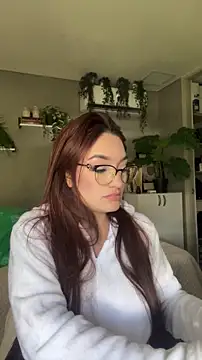 DaniDusan  online show from 7, 10, 2025