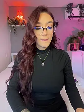 DaniDusan  online show from 9, 11, 2025