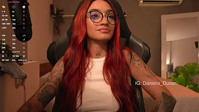 DaniDusan  online show from 7, 12, 2024