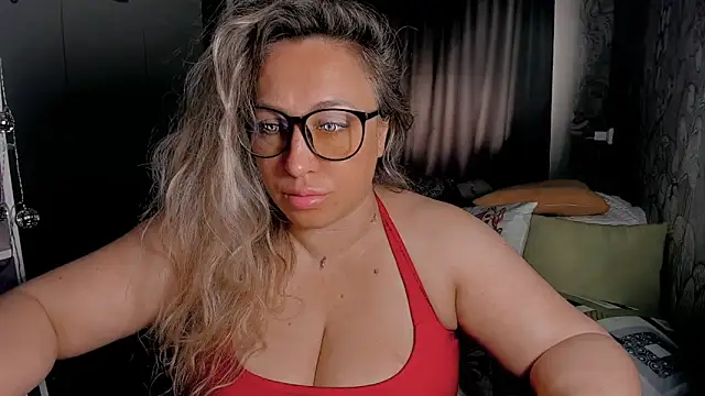 Snapshot of CumOnMy_Tits chatting on 8, 5, 2026 CumOnMy Tits online show from 8, 5, 2026