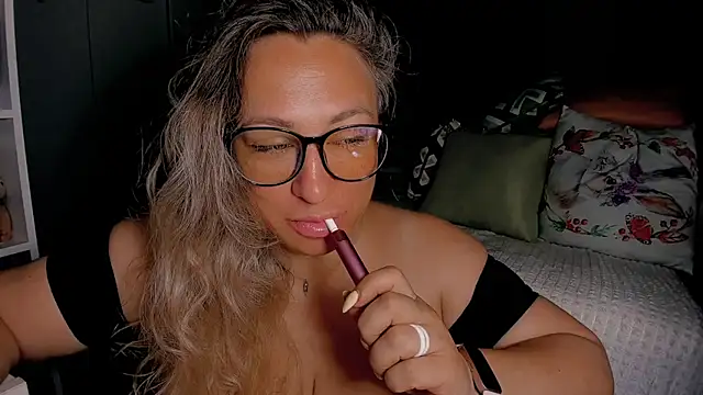 CumOnMy Tits online show from 5, 7, 2026