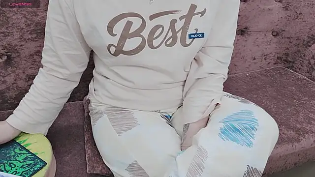 Sophie Secret online show from 28, 11, 2025