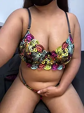 Snapshot of VINDY- chatting on 13, 7, 2026 VINDY- online show from 13, 7, 2026