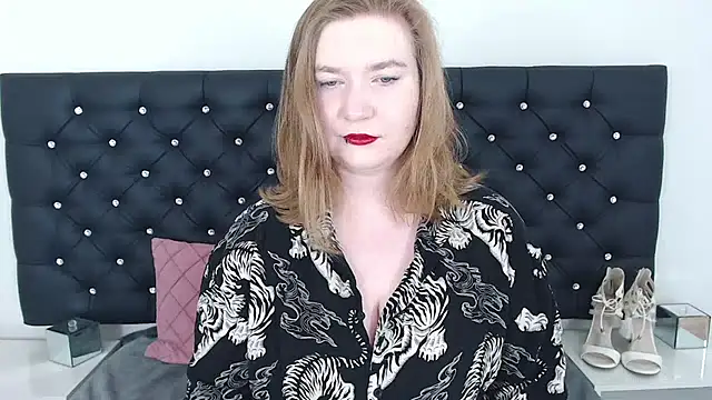 LaraDream online show from 13, 2, 2025