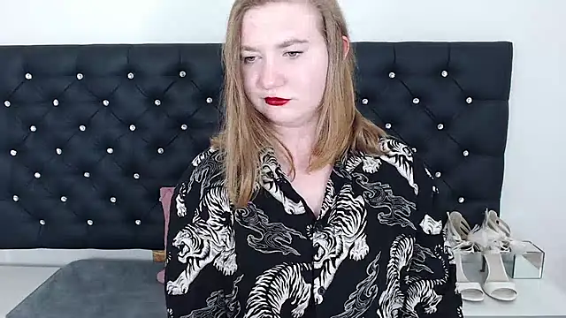 LaraDream online show from 19, 2, 2025