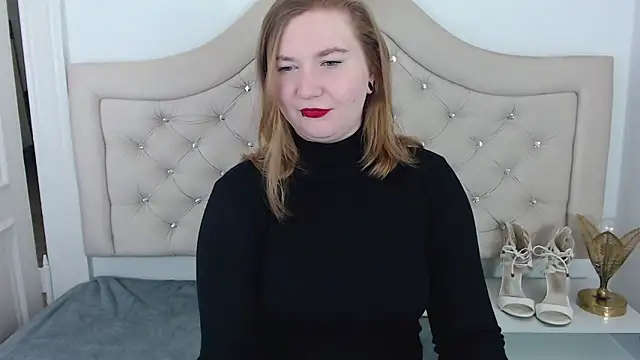LaraDream online show from 7, 2, 2025