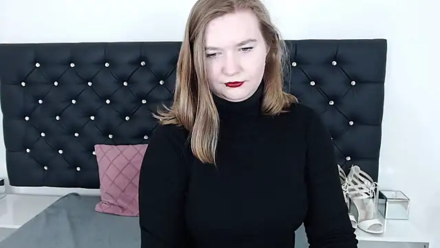 LaraDream online show from 13, 2, 2025