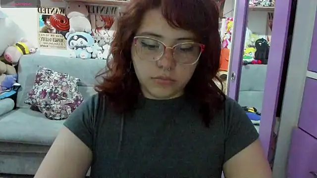 Snapshot of soficammy chatting on 5, 2, 2025 soficammy online show from 5, 2, 2025