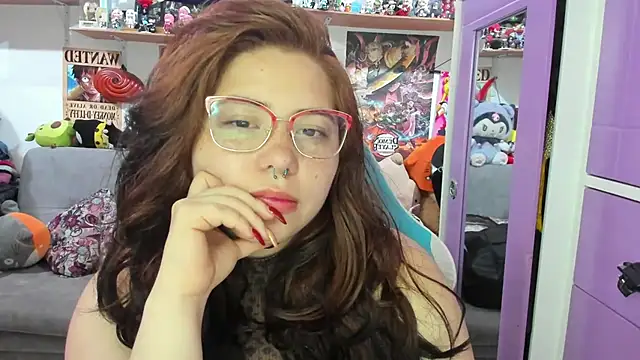Snapshot of soficammy chatting on 10, 10, 2025 soficammy online show from 10, 10, 2025