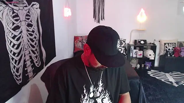 soyelcarlitos  online show from 22, 4, 2026