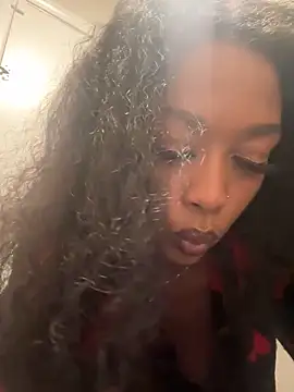 mismialove online show from 18, 4, 2026