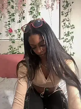 Snapshot of mismialove chatting on 26, 6, 2026 mismialove online show from 26, 6, 2026