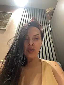 Kate Joy online show from 6, 11, 2025