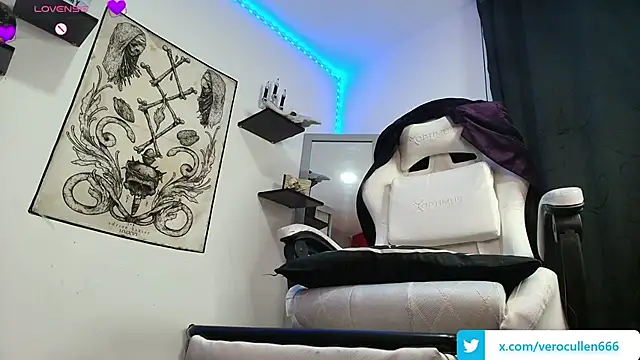 luci fer devil online show from 25, 3, 2026