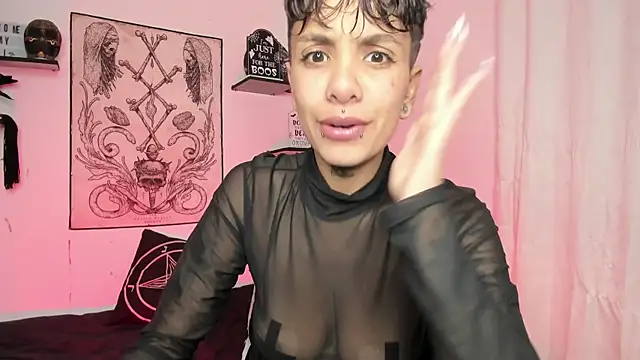 Snapshot of luci_fer_devil chatting on 25, 1, 2025 luci fer devil online show from 25, 1, 2025