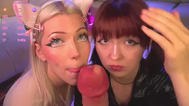 Snapshot of Wildneck chatting on 15, 10, 2025 Wildneck online show from 15, 10, 2025